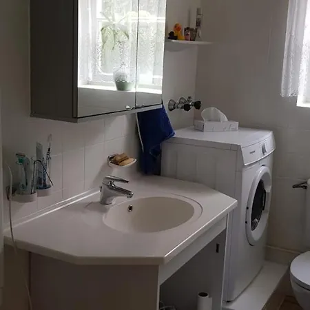 Direkt Am Waldrand, Ruhig Gelegenes Doppelzimmer 2 *