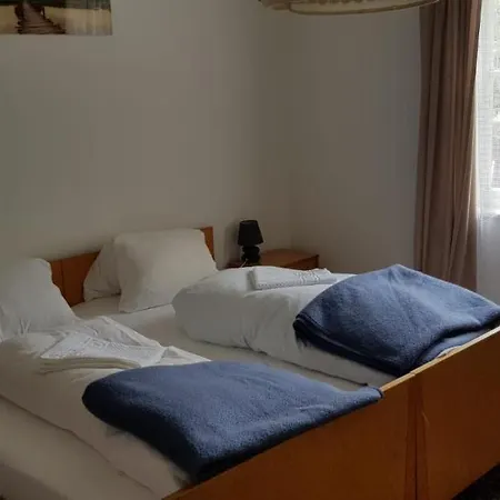 Homestay Direkt Am Waldrand, Ruhig Gelegenes Doppelzimmer 2 Strassen